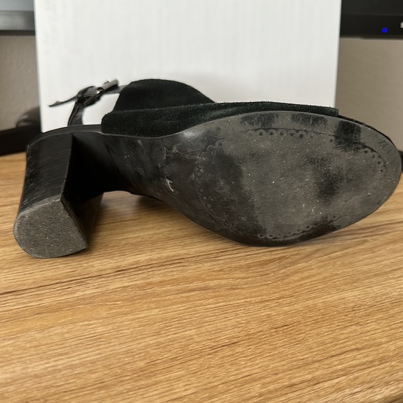 Tahari Margaret Open Toe Block Heel - Picture 6 of 8